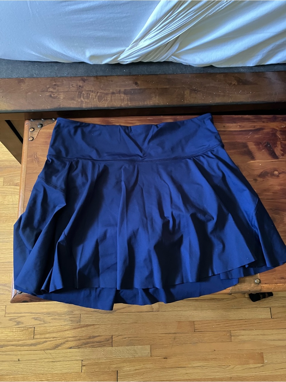 Athleta Ace Tennis Skort 15.5 inch in navy blue